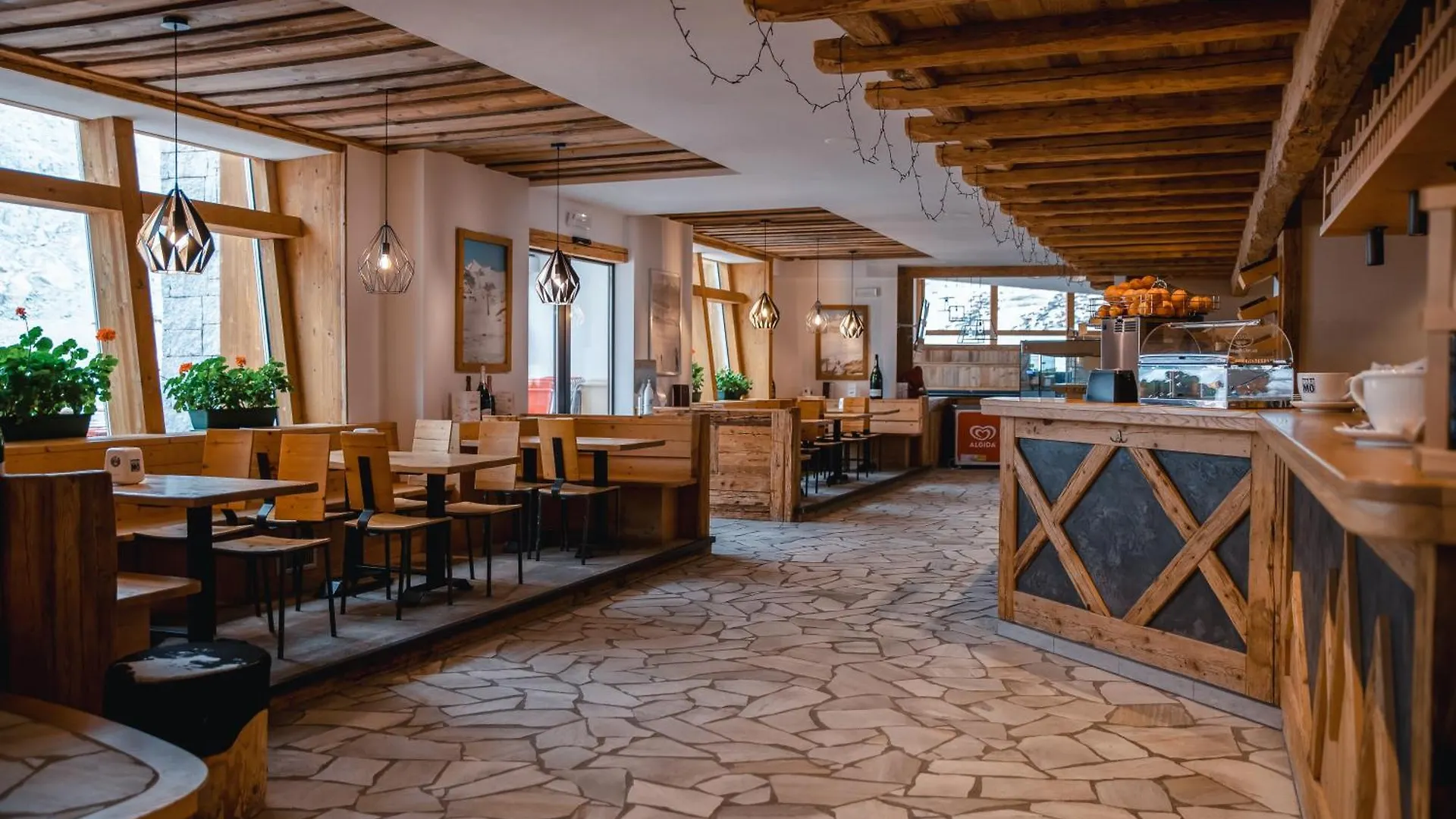 *** Resort Capanna Presena Hotel Passo del Tonale Italy